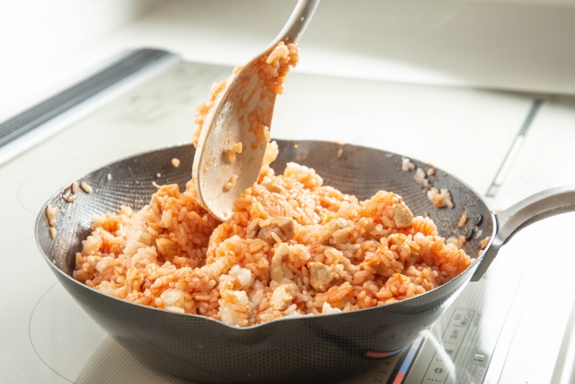 子育てママの強い味方！南部鉄鍋と鉄フライパンで作る栄養ごはん