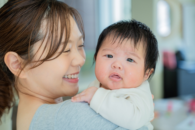 産後うつを乗り越えた体験談｜子育てが苦しかった私が幸せを感じるまで